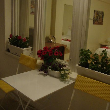 Guest Rooms Colours Казанлык Экстерьер фото