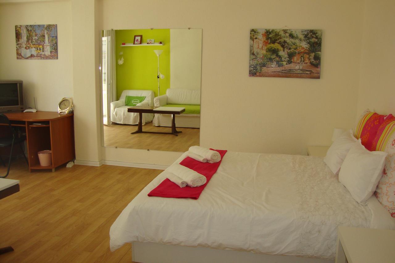 Guest Rooms Colours Казанлык Экстерьер фото